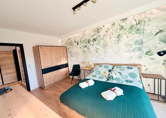 Garden View Jasna Gora Apartment *